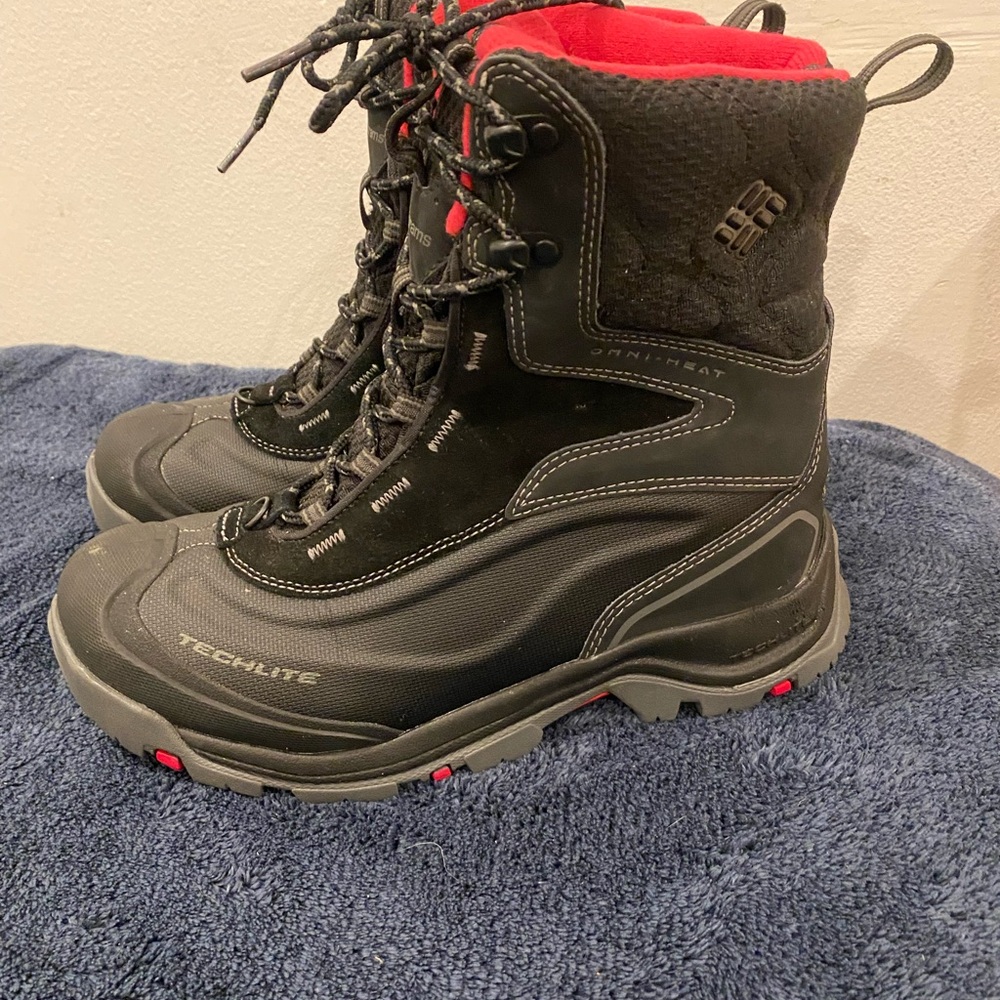 Black Colombia Snow boots waterproof size 8 boots very good condition